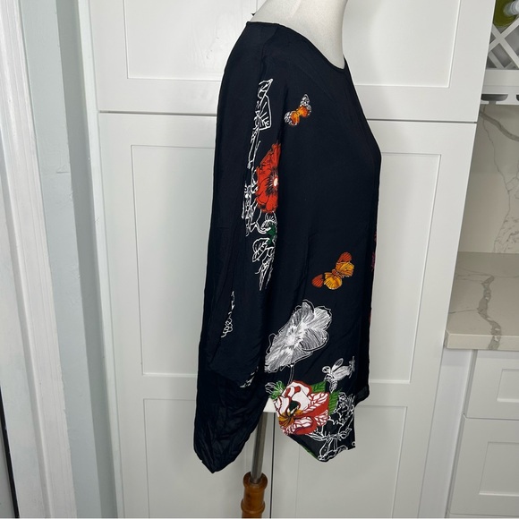 Desigual Women’s Size Medium Butterfly Tiger Floral Print Blouse - Picture 4 of 6